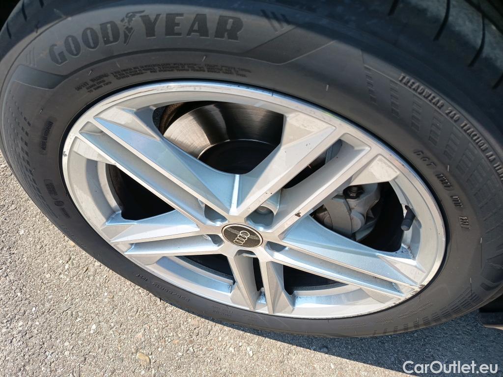  Audi  Q5 AUDI  SPORTBACK / 2020 / 5P / todoterreno S line 40 TDI 150kW quattro-ultra #3