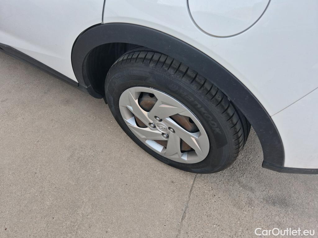  Hyundai  Bayon HYUNDAI  / 2021 / 5P / todoterreno 1.2 MPI Essence #14