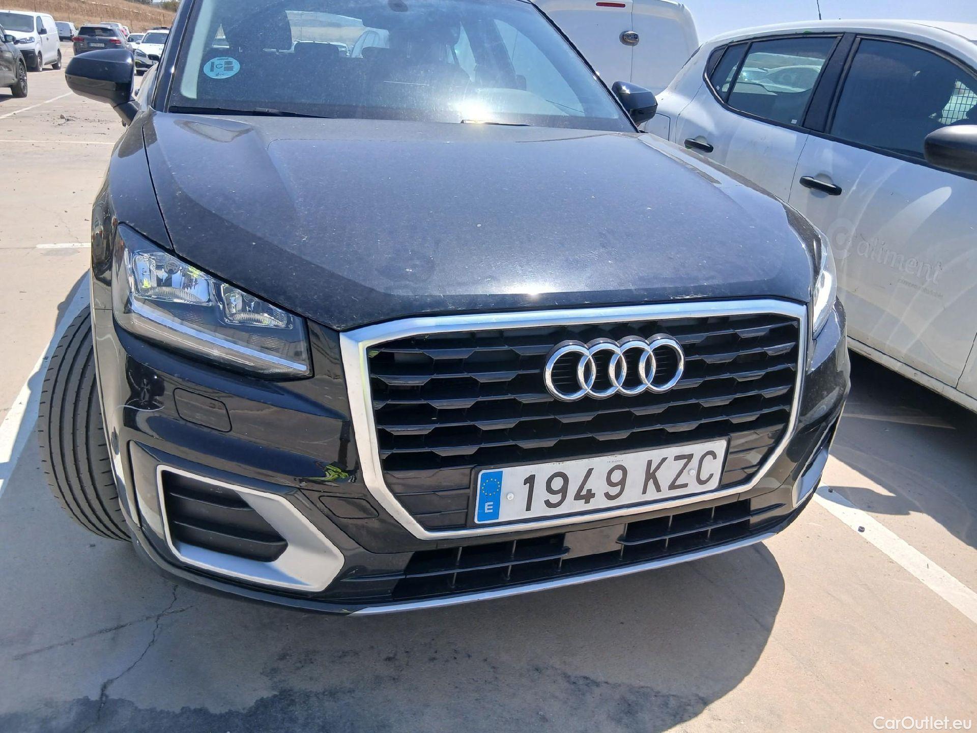  Audi  Q2 AUDI  / 2016 / 5P / todoterreno Design 30 TFSI 85kW (116CV) #3