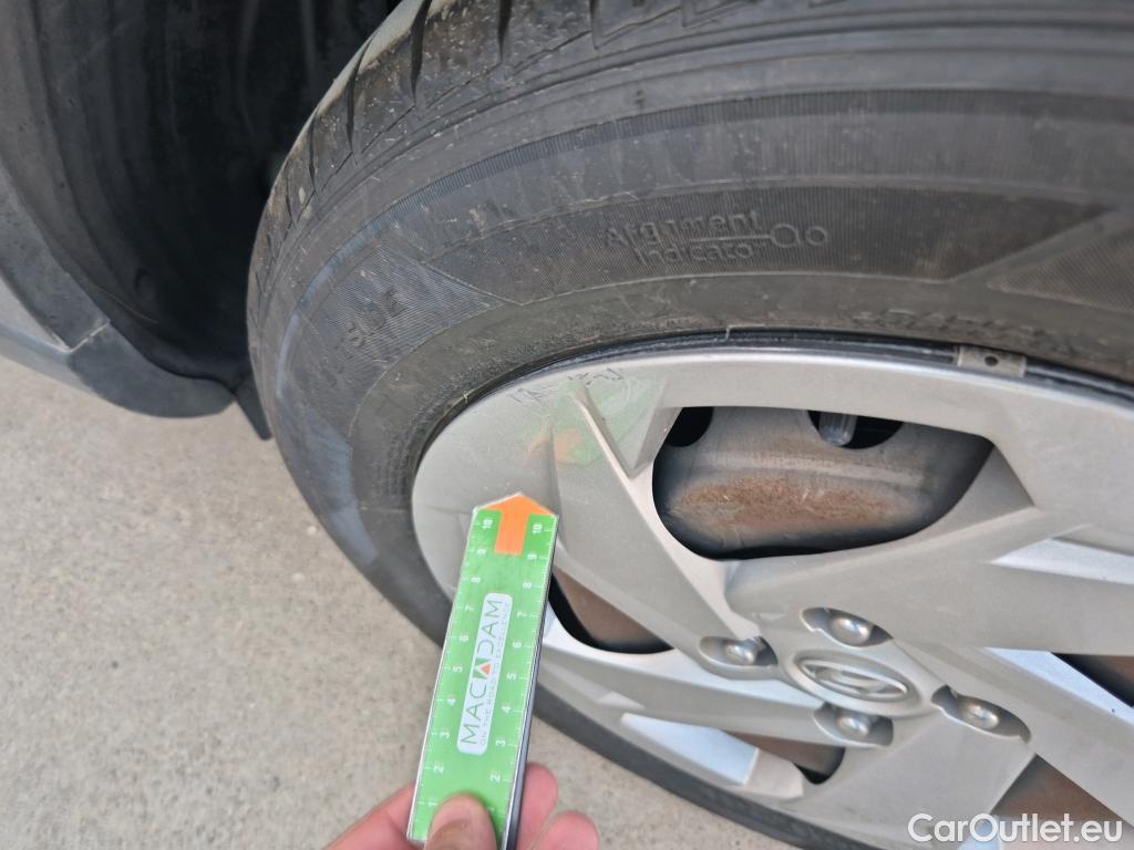  Hyundai  Bayon HYUNDAI  / 2021 / 5P / todoterreno 1.2 MPI Essence #15