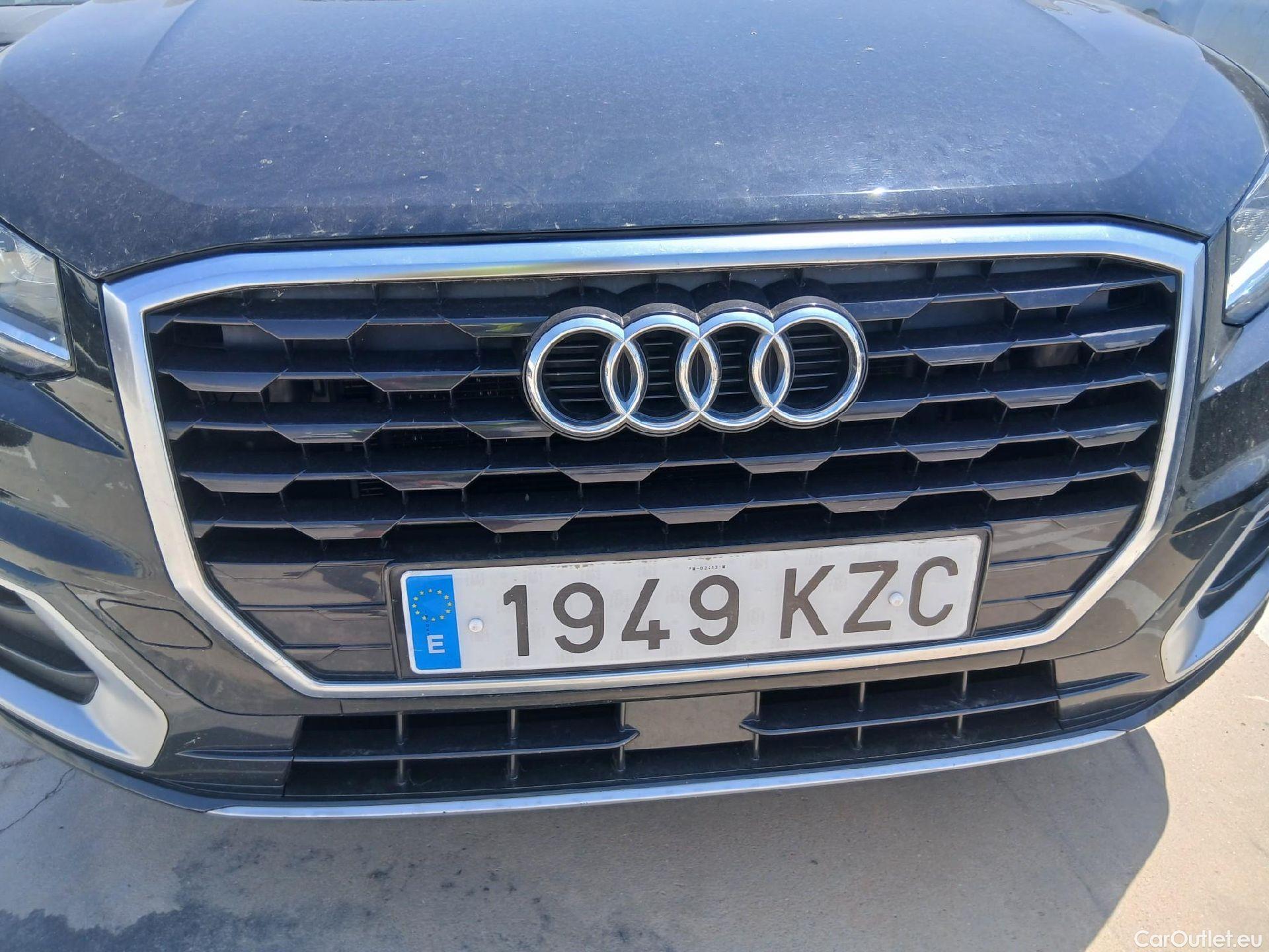  Audi  Q2 AUDI  / 2016 / 5P / todoterreno Design 30 TFSI 85kW (116CV) #11