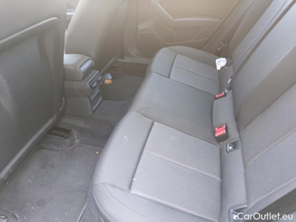  Audi  A3 AUDI  / 2020 / 5P / berlina con portón Sportback Advanced 40 TFSI e 150kW S tro #18