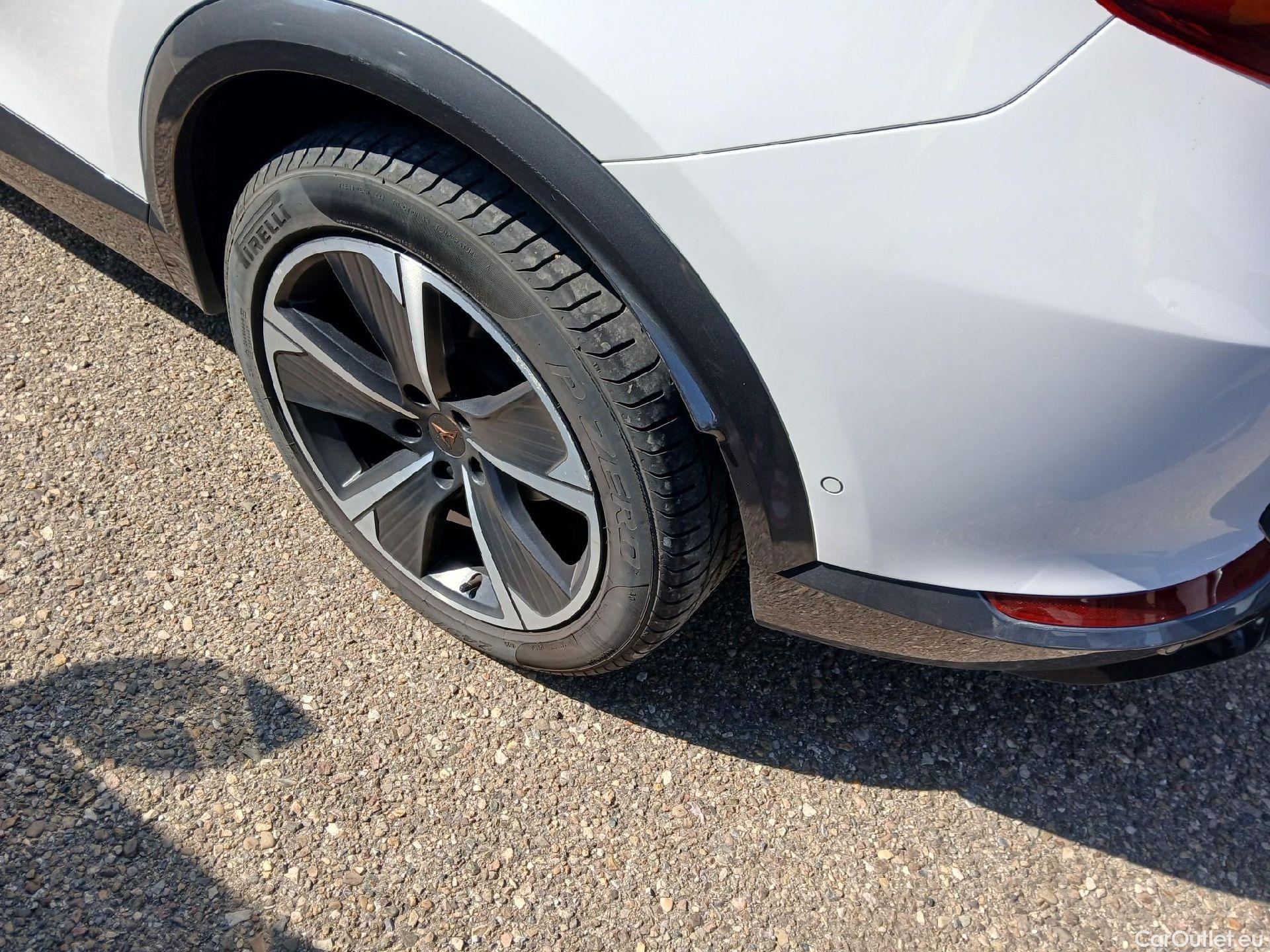 Cupra  Formentor CUPRA  / 2020 / 5P / todoterreno 1.4 e-Hybrid 150kW (204 CV) DSG #8