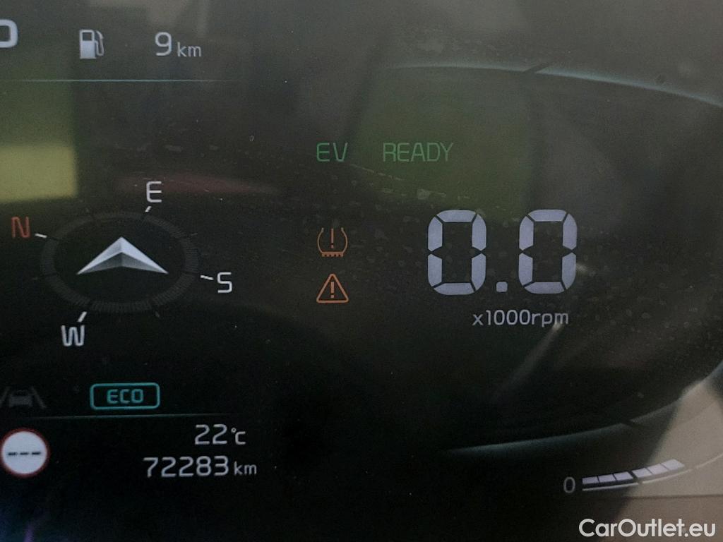  KIA  Niro KIA  / 2022 / 5P / crossover 1.6 GDi HEV 104kW (141CV) Drive #40