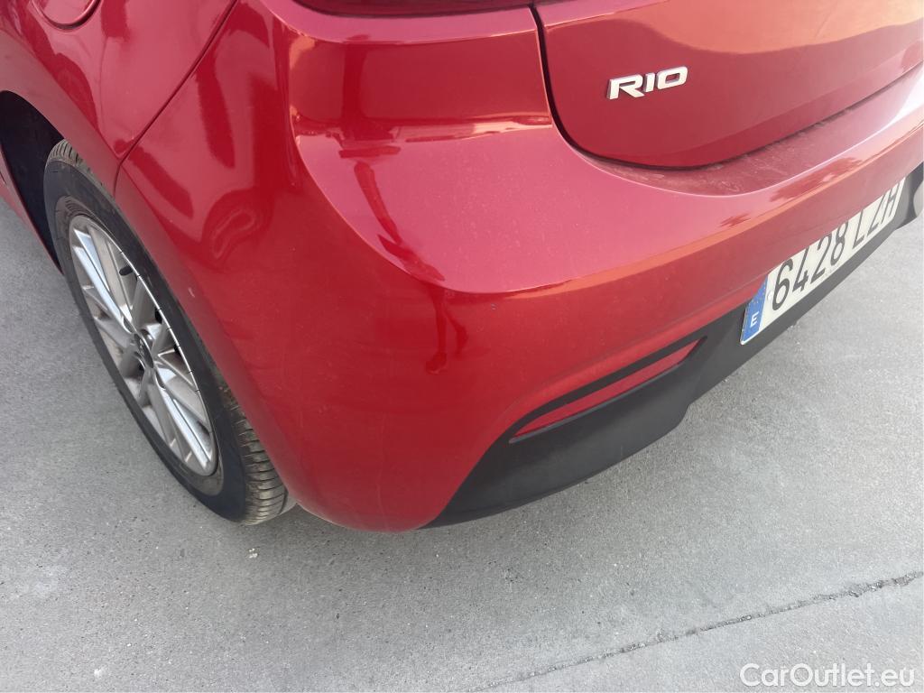  KIA  Rio KIA  / 2020 / 5P / berlina con portón 1.2 DPi 62kW (84CV) Concept #30
