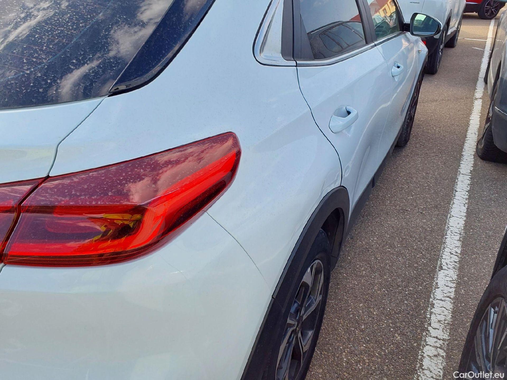  KIA  XCeed KIA  / 2019 / 5P / todoterreno 1.0 T-GDi Drive 88kW (120CV) #17