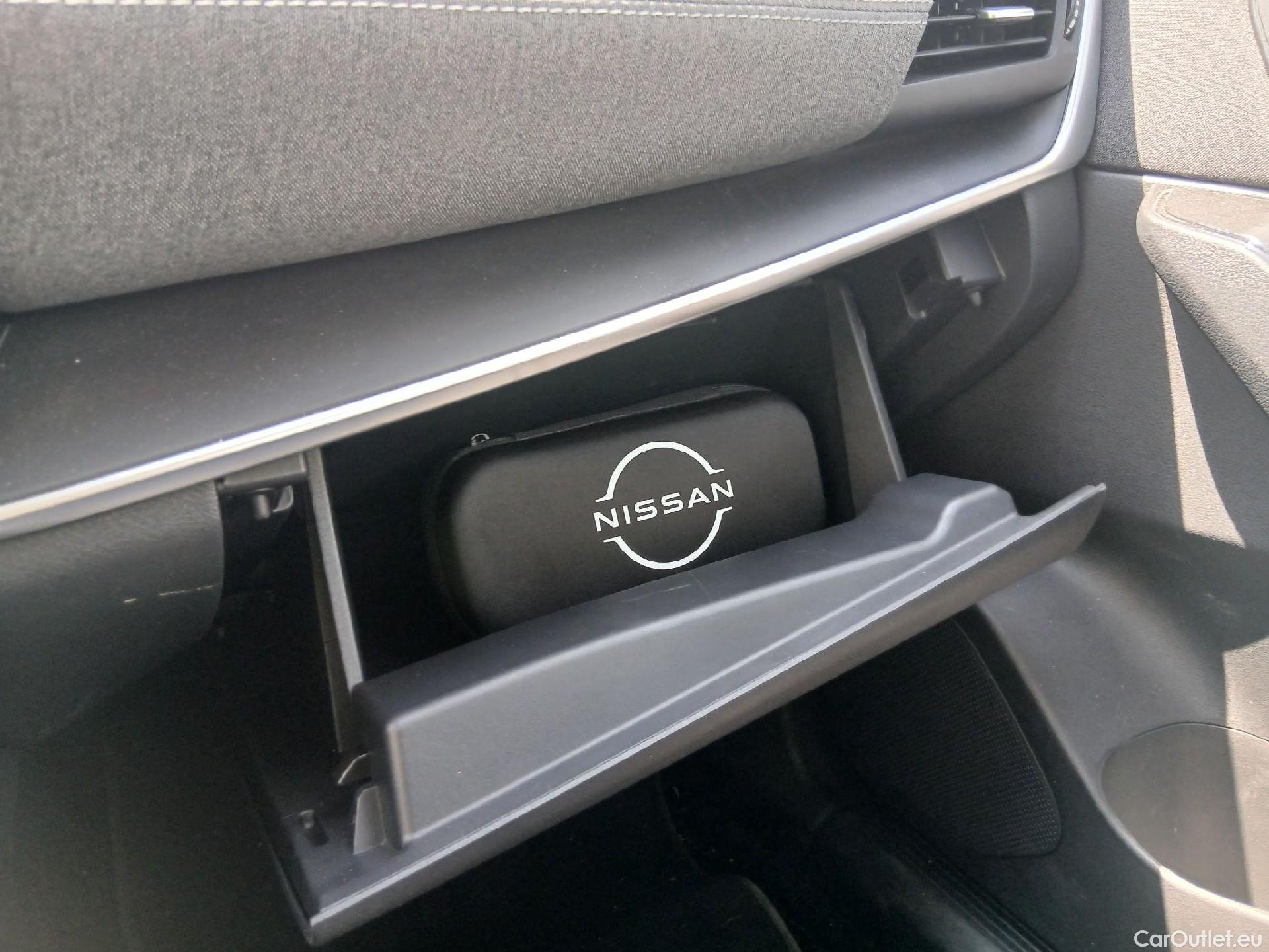  Nissan  Qashqai NISSAN  / 2024 / 5P / todoterreno DIG-T 103kW (140CV) mHEV 4x2 Acenta #2