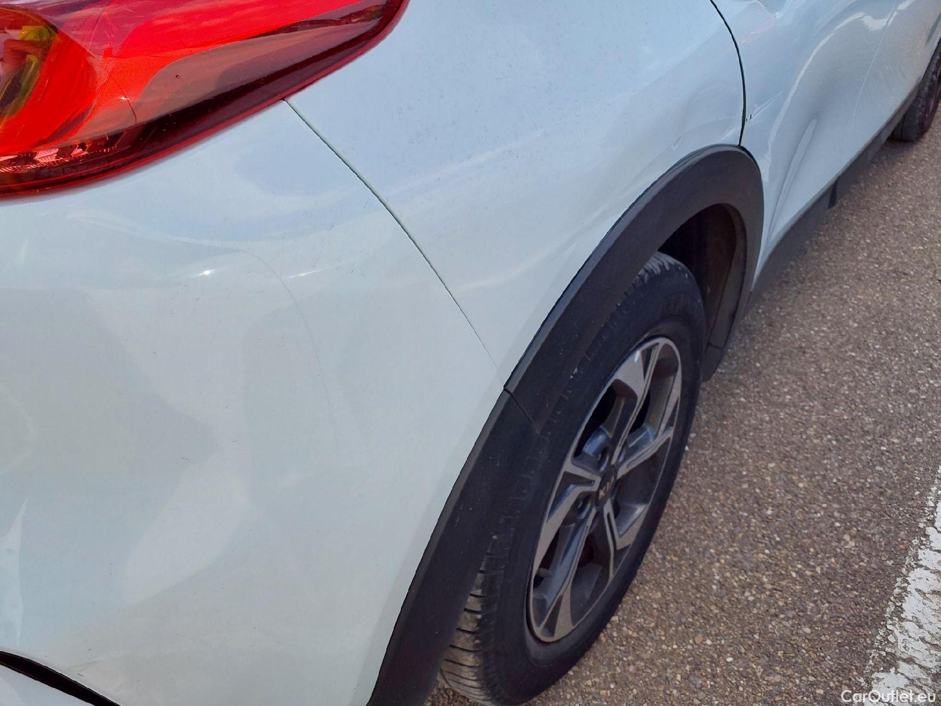  KIA  XCeed KIA  / 2019 / 5P / todoterreno 1.0 T-GDi Drive 88kW (120CV) #19