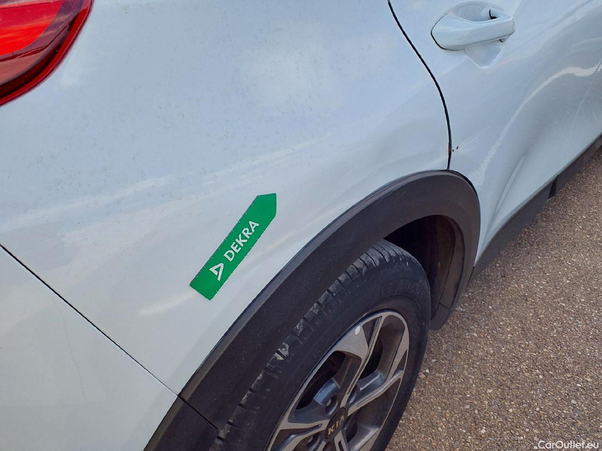  KIA  XCeed KIA  / 2019 / 5P / todoterreno 1.0 T-GDi Drive 88kW (120CV) #16