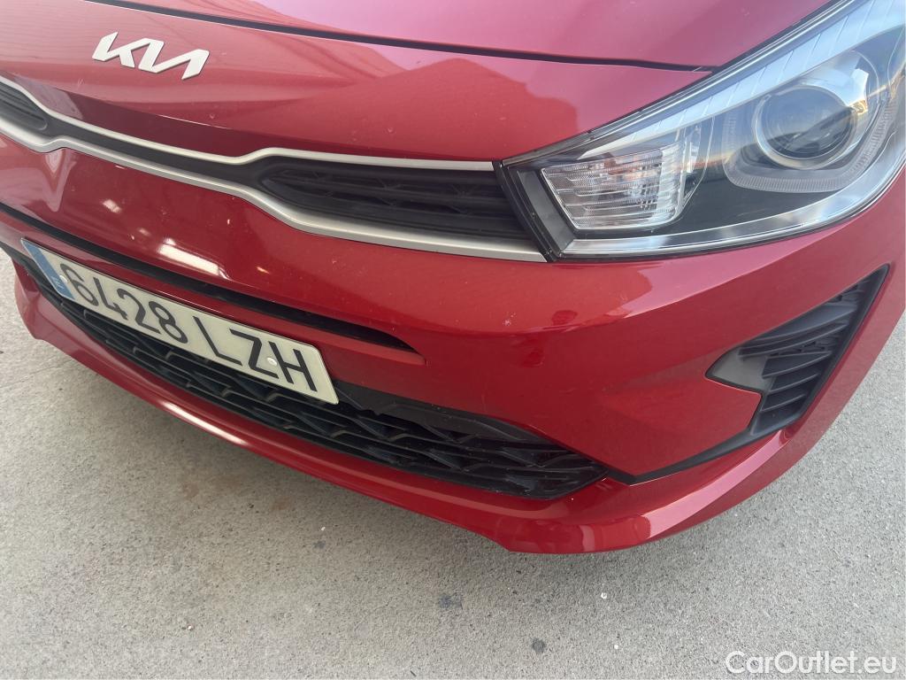  KIA  Rio KIA  / 2020 / 5P / berlina con portón 1.2 DPi 62kW (84CV) Concept #24