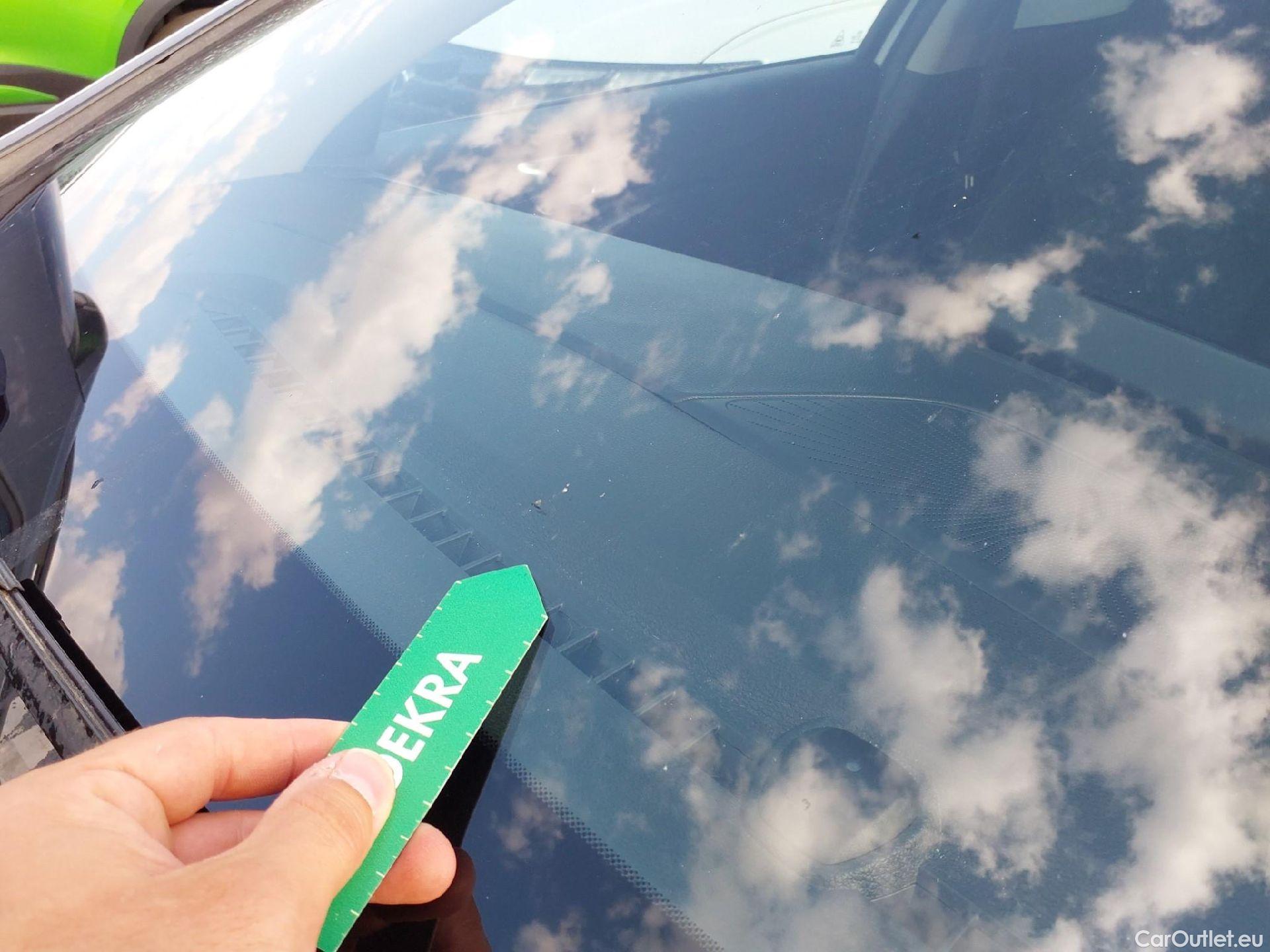  KIA  XCeed KIA  / 2019 / 5P / todoterreno 1.0 T-GDi Drive 88kW (120CV) #2