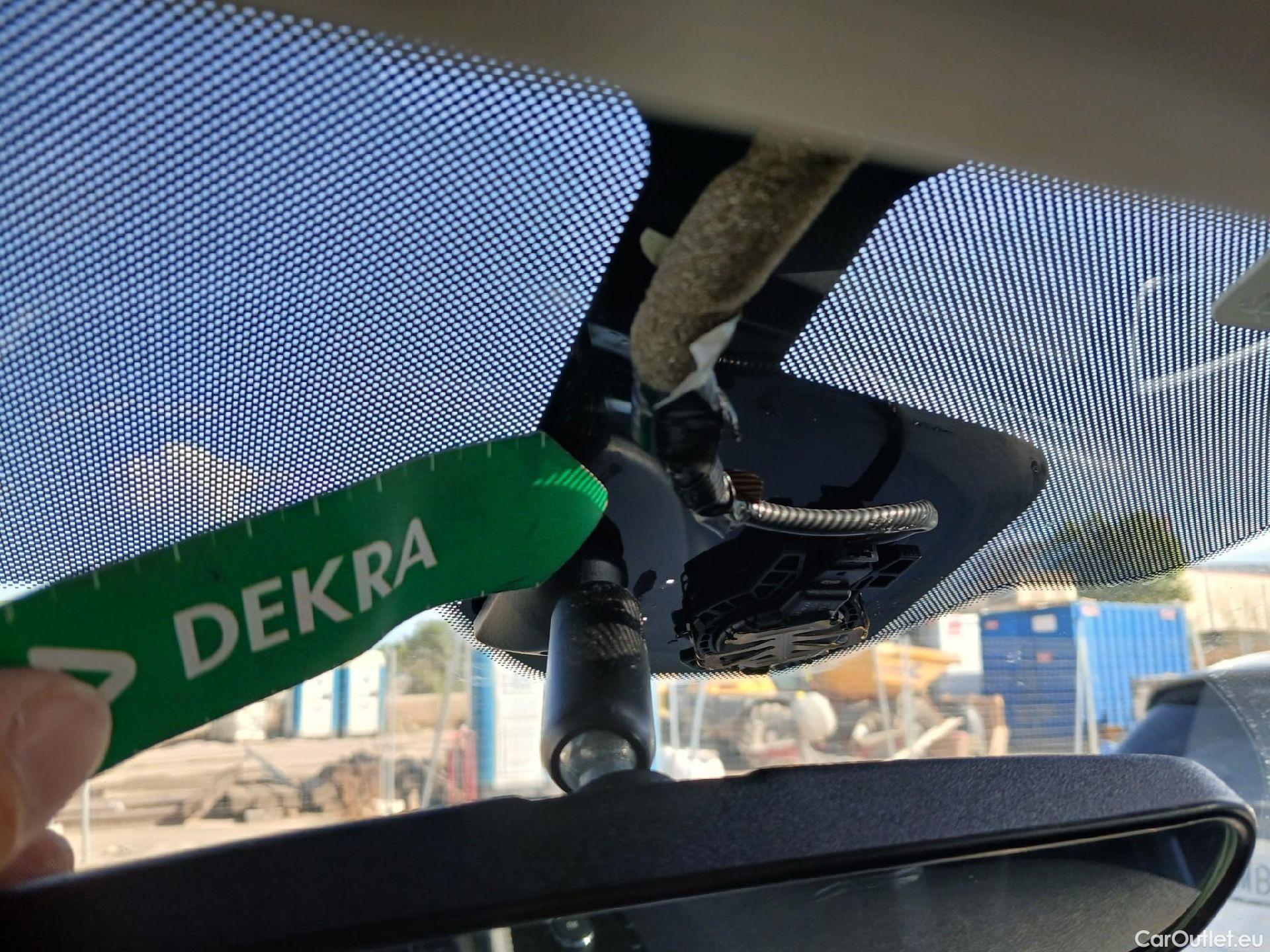  Nissan  Qashqai NISSAN  / 2017 / 5P / todoterreno DIG-T 103 kW (140 CV) E6D N-STYLE #31