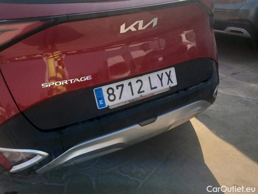  KIA  Sportage KIA  / 2022 / 5P / todoterreno 1.6 CRDi MHEV 100kW (136CV) Business 4X2 #23