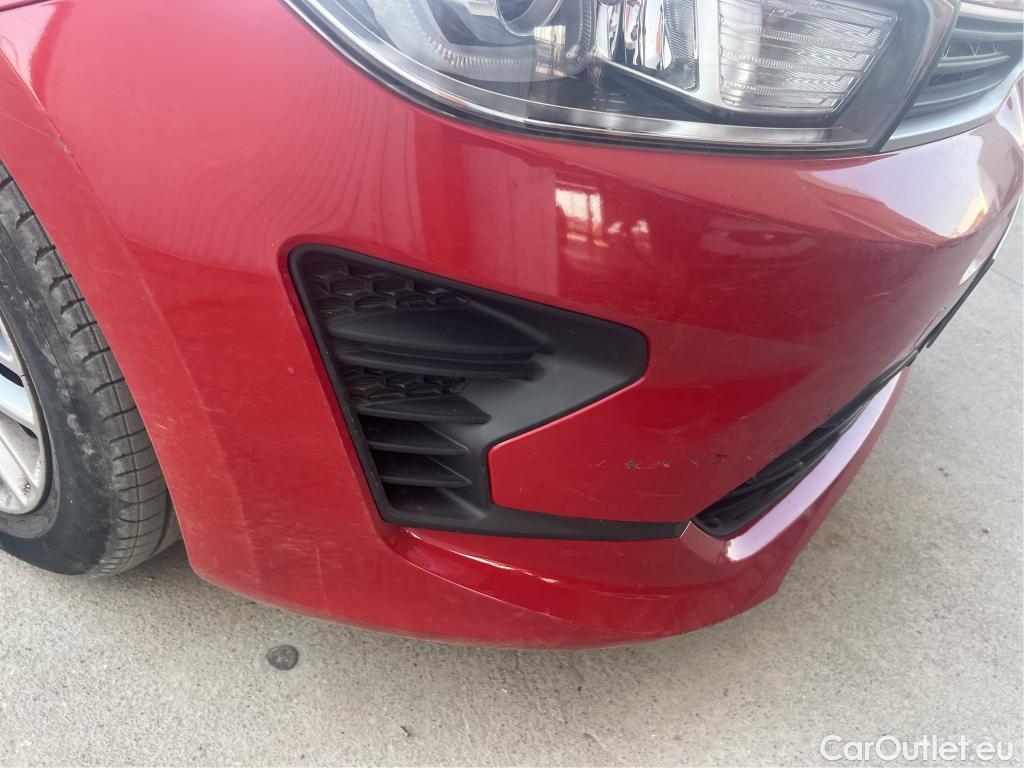  KIA  Rio KIA  / 2020 / 5P / berlina con portón 1.2 DPi 62kW (84CV) Concept #26