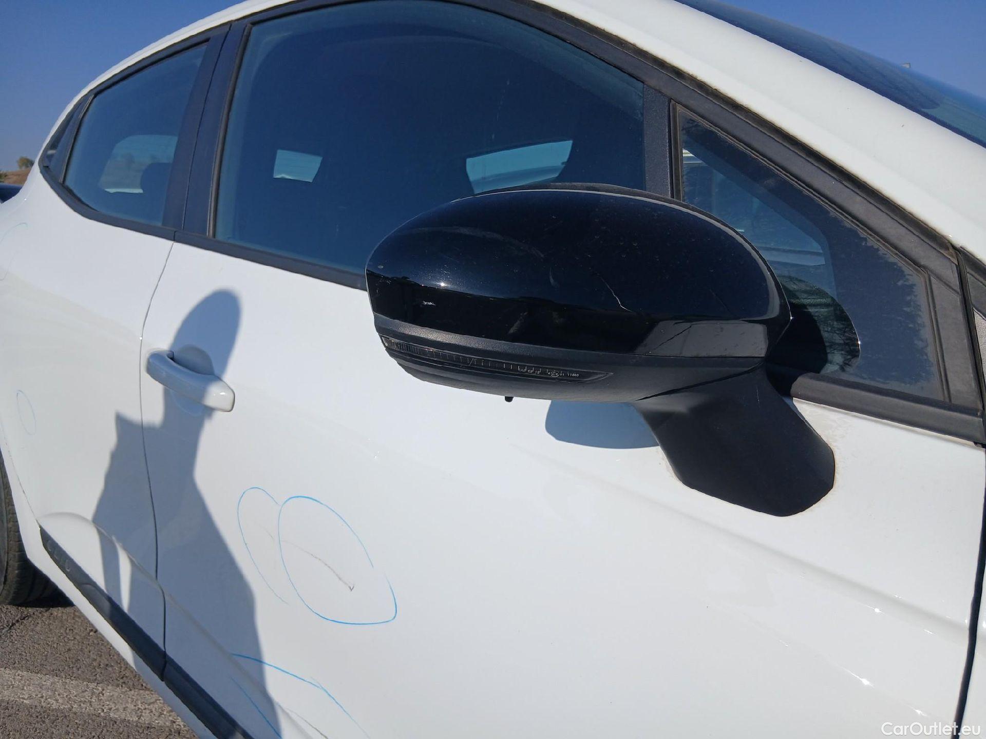  Renault  Clio RENAULT  / 2019 / 5P / berlina con portón Equilibre TCe 67 kW (91CV) #42