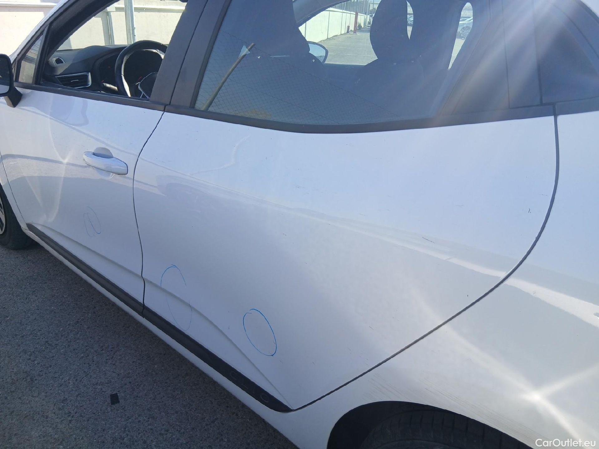  Renault  Clio RENAULT  / 2019 / 5P / berlina con portón Equilibre TCe 67 kW (91CV) #21