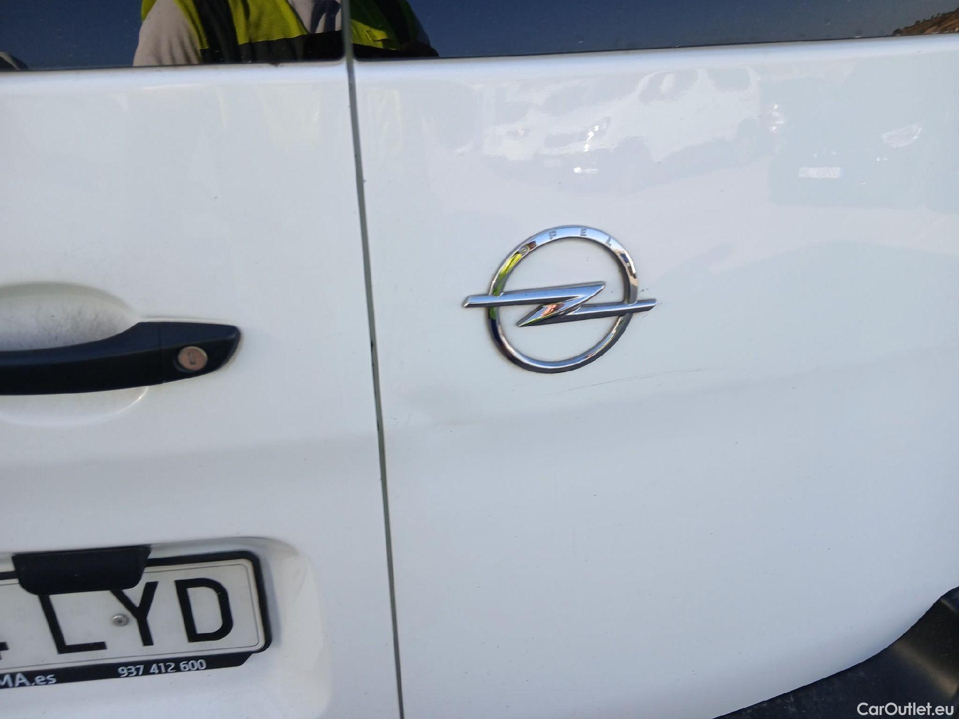  Opel  Vivaro OPEL  / 2019 / 4P / combi 1.5 Diésel 88kW (120CV) M Std Express #15