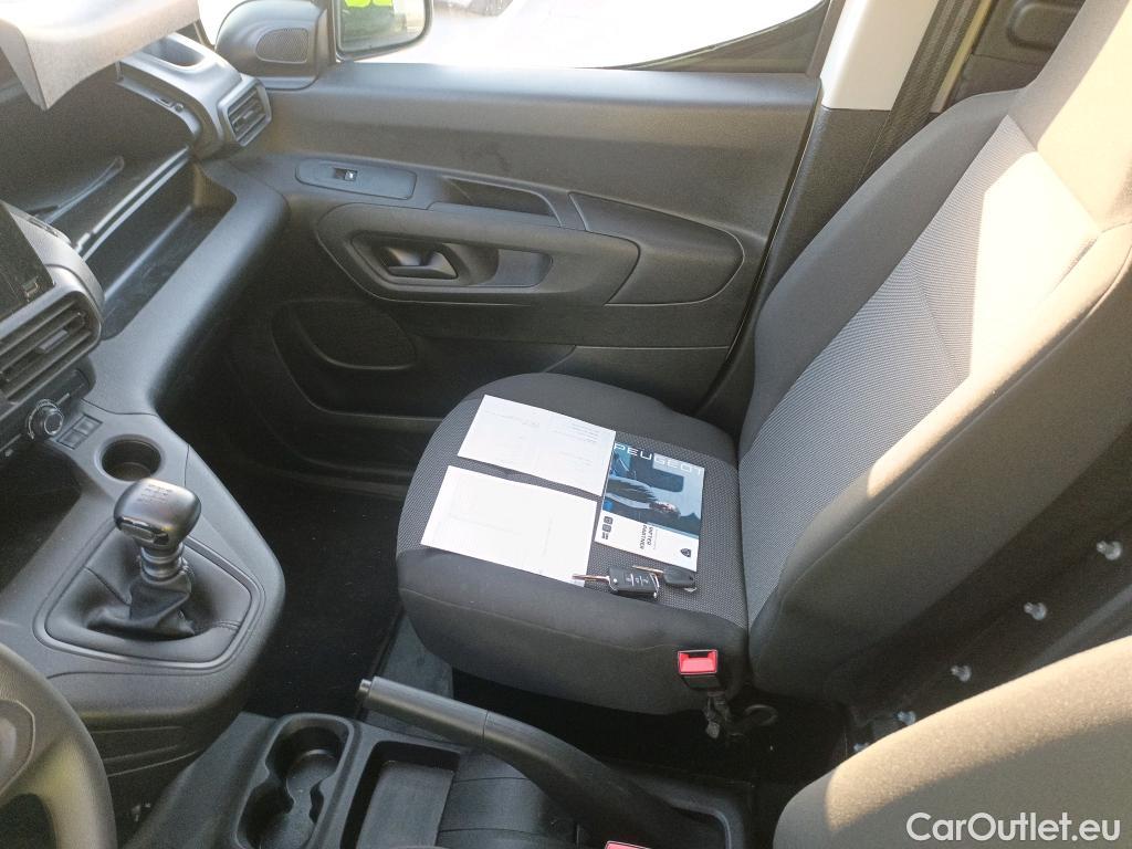  Peugeot  Partner PEUGEOT  / 2018 / 3P / furgón derivado de turismo Pro Standard 600kg BlueHDi 73kW (CM2) #18