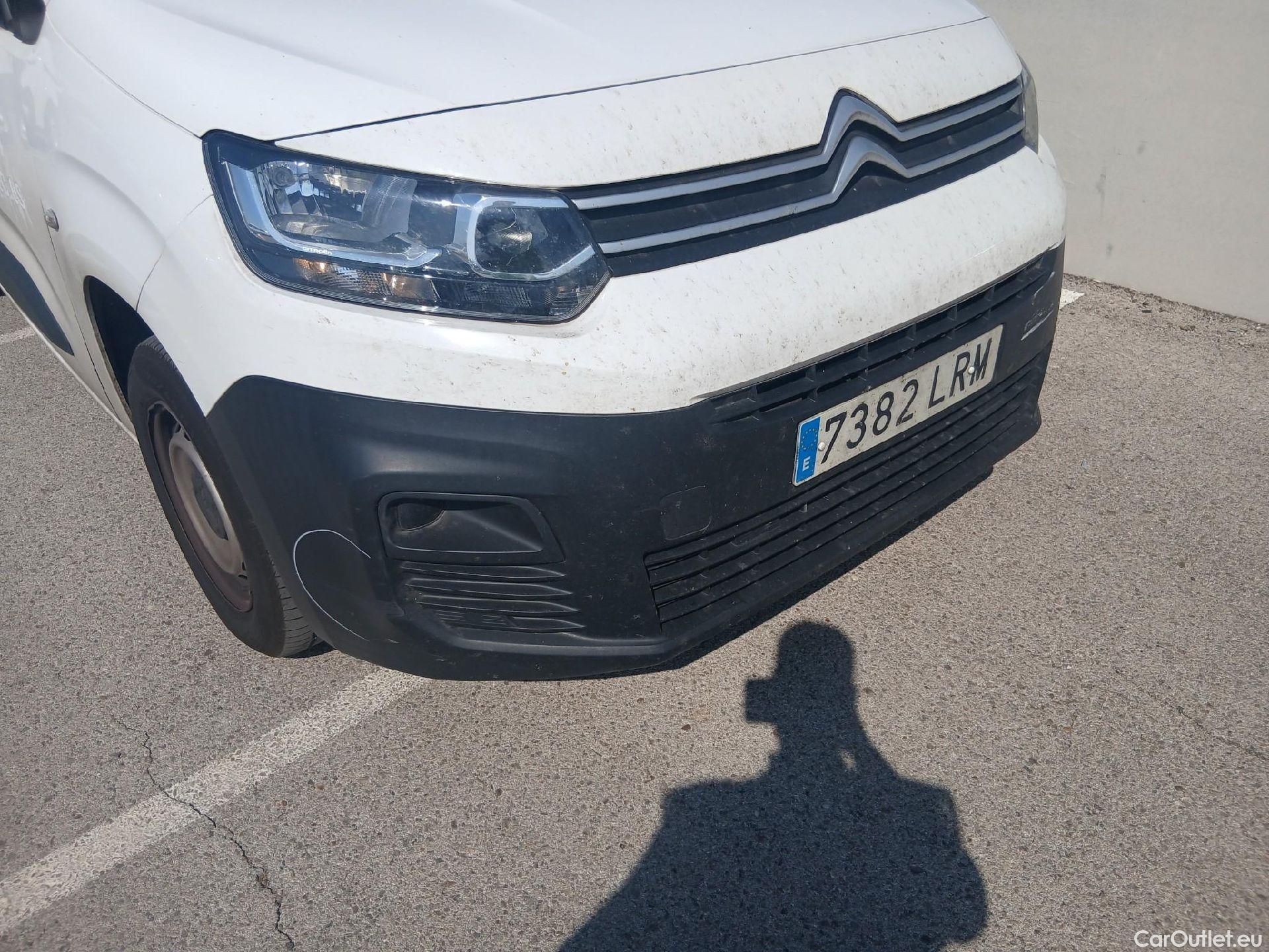  Citroen  Berlingo CITROEN  / 2018 / 3P / furgón derivado de turismo Talla M BlueHDi 75 CONTROL #3