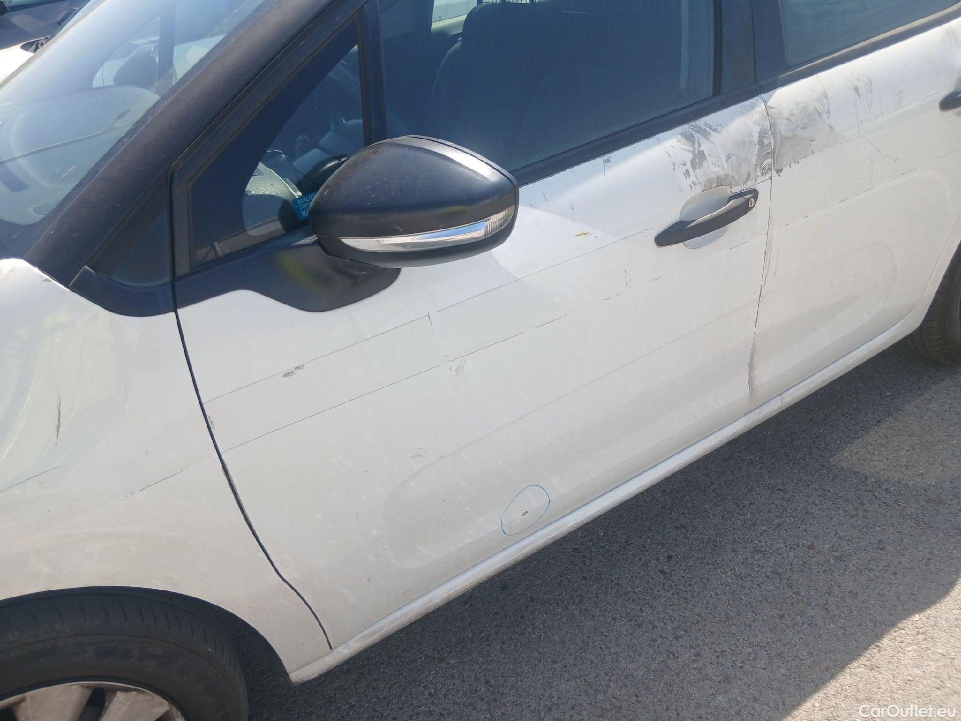  Citroen  C3 CITROEN  / 2016 / 5P / berlina comercial BlueHDi 73KW (100CV) S&S Comercial #16
