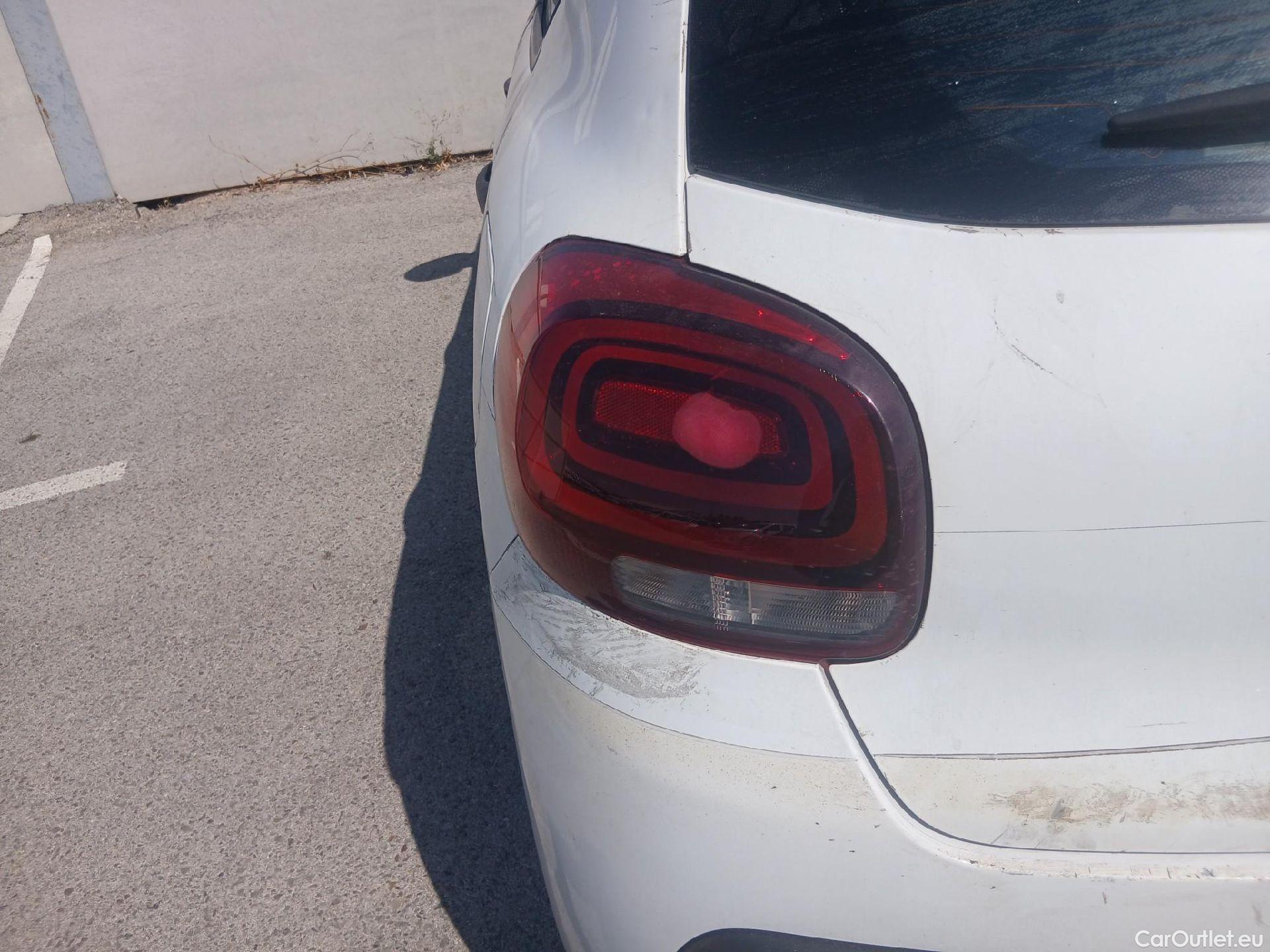  Citroen  C3 CITROEN  / 2016 / 5P / berlina comercial BlueHDi 73KW (100CV) S&S Comercial #24