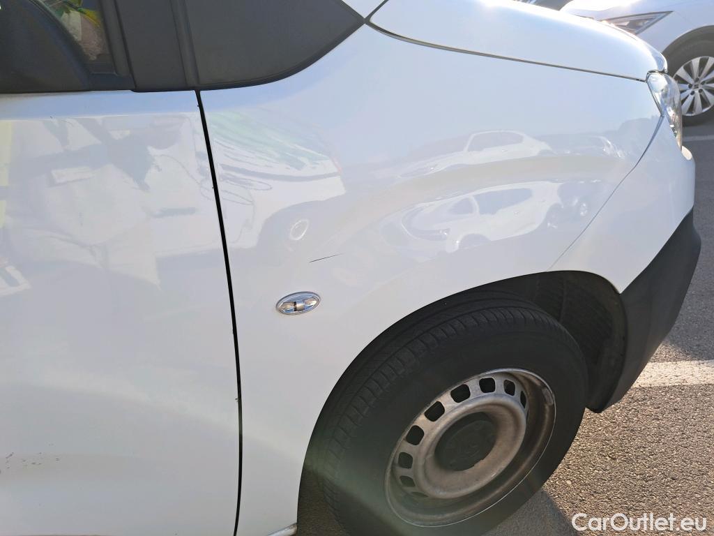  Citroen  Berlingo CITROEN  / 2018 / 3P / furgón derivado de turismo Talla M BlueHDi 100 CONTROL #24