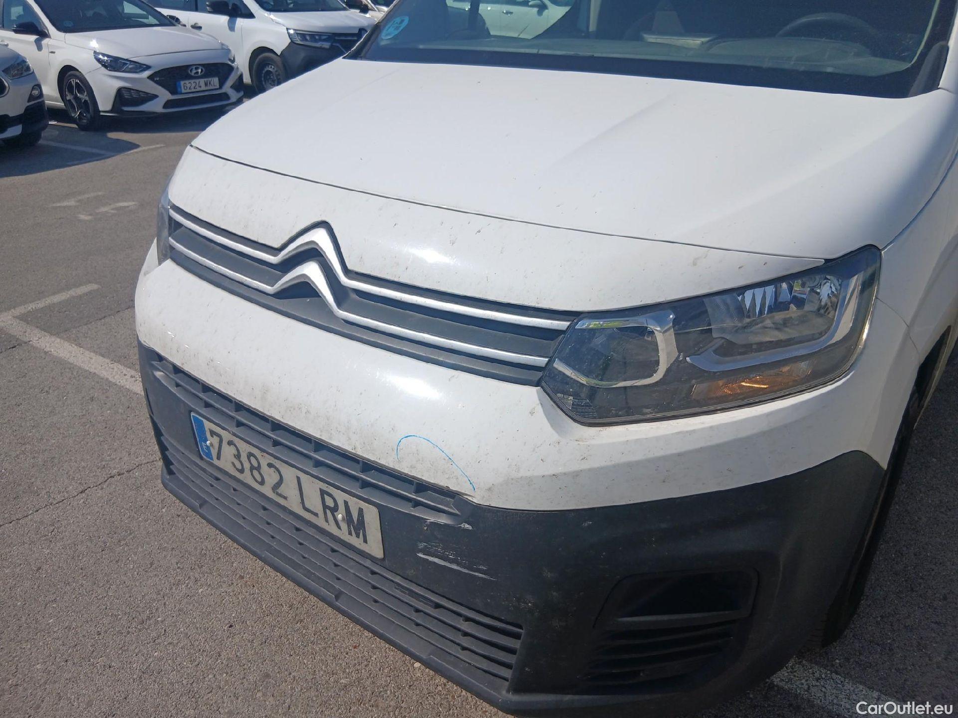  Citroen  Berlingo CITROEN  / 2018 / 3P / furgón derivado de turismo Talla M BlueHDi 75 CONTROL #4