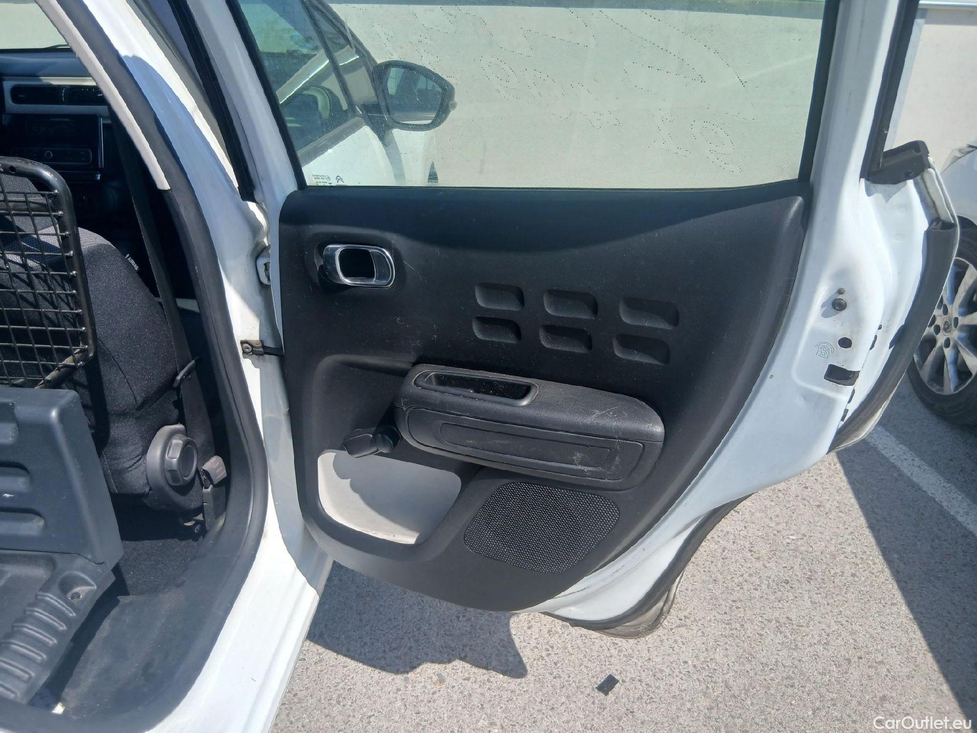  Citroen  C3 CITROEN  / 2016 / 5P / berlina comercial BlueHDi 73KW (100CV) S&S Comercial #32