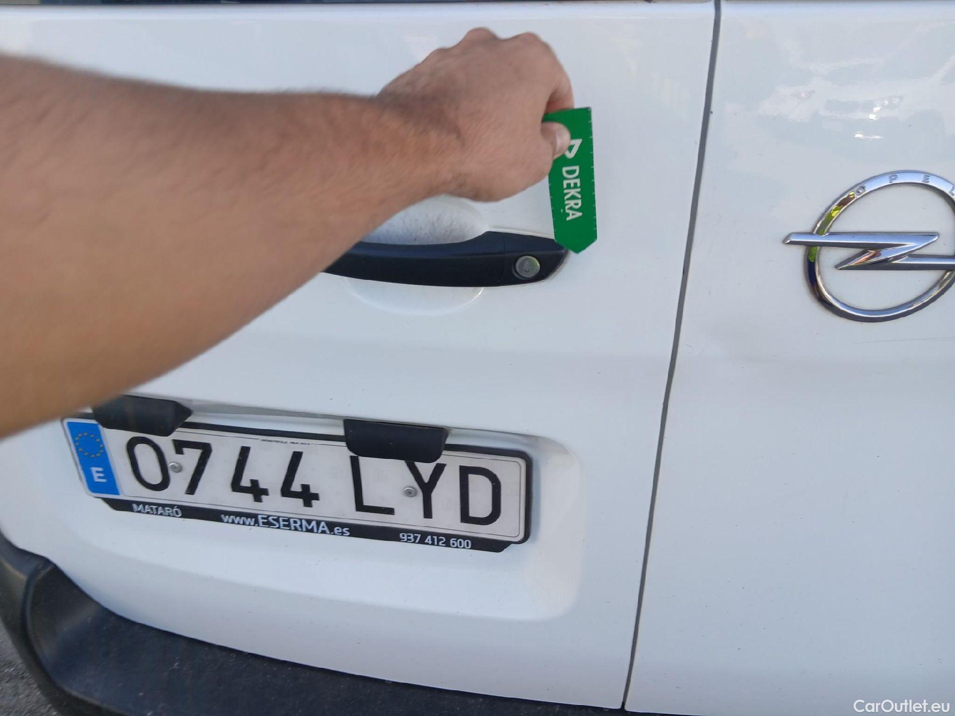  Opel  Vivaro OPEL  / 2019 / 4P / combi 1.5 Diésel 88kW (120CV) M Std Express #13