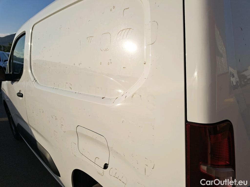  Citroen  Berlingo CITROEN  / 2018 / 3P / furgón derivado de turismo Talla M BlueHDi 100 CONTROL #21