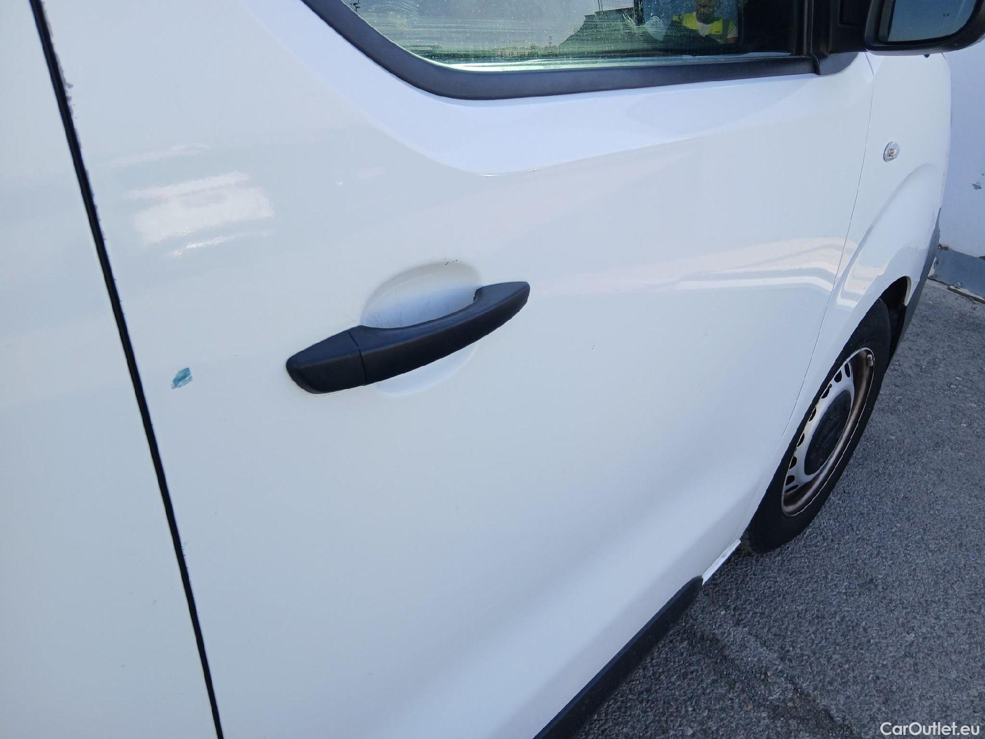  Opel  Vivaro OPEL  / 2019 / 4P / combi 1.5 Diésel 88kW (120CV) M Std Express #22