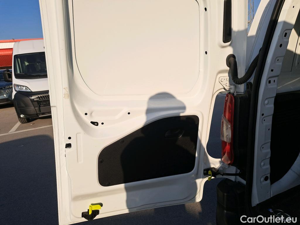  Citroen  Berlingo CITROEN  / 2018 / 3P / furgón derivado de turismo Talla M BlueHDi 100 CONTROL #37