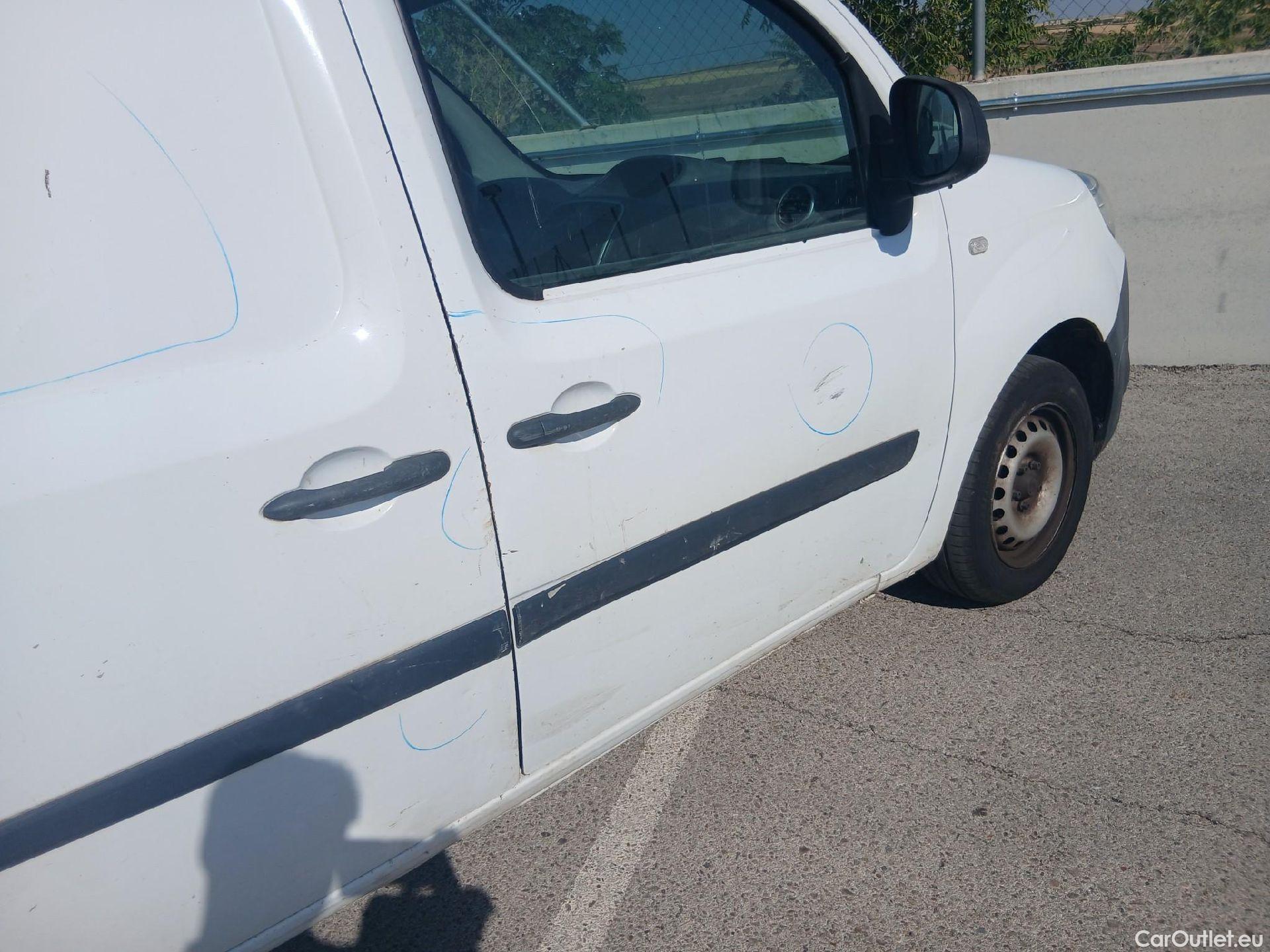  Renault  Kangoo RENAULT  Furgón/2013/3P/furgón derivado de turismo Profesional dCi 66kW (90CV) Euro 6 #68