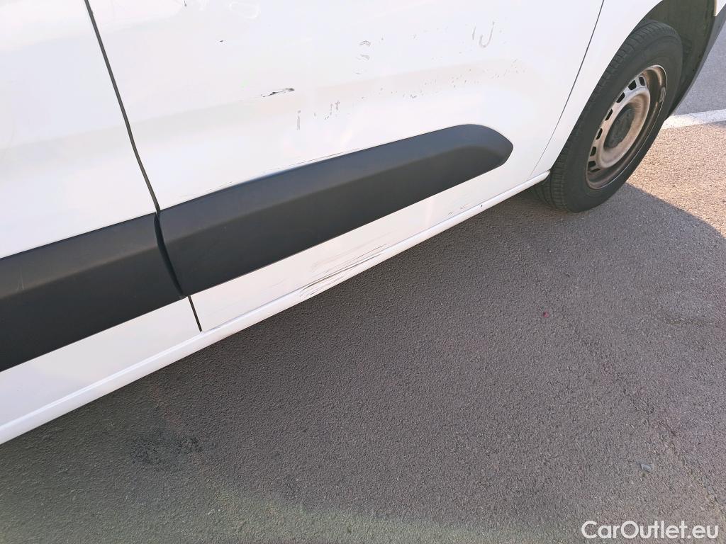  Citroen  Berlingo CITROEN  / 2018 / 3P / furgón derivado de turismo Talla M BlueHDi 100 CONTROL #13