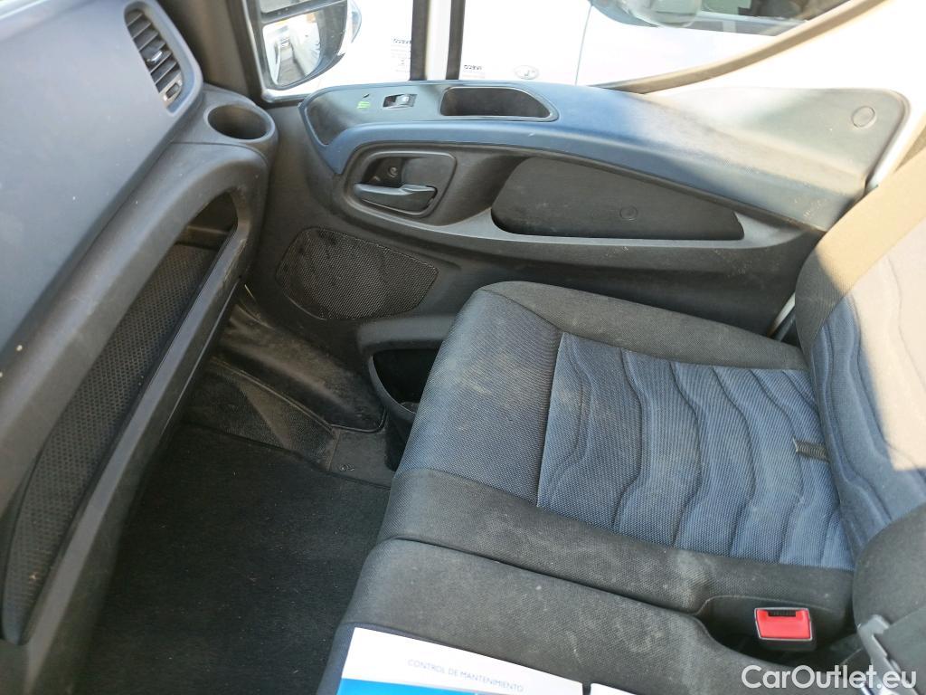 Iveco  Daily IVECO  / 2019 / 4P / furgón 2.3 TD 35S 16 V 3520L/H3 13,4 M3 #7