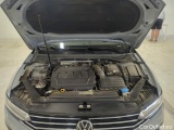  Volkswagen  Passat Volkswagen  2.0 TDI EVO 150 KM DSG Business 4d #8