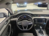  Volkswagen  Passat Volkswagen  2.0 TDI EVO 150 KM DSG Business 4d #11