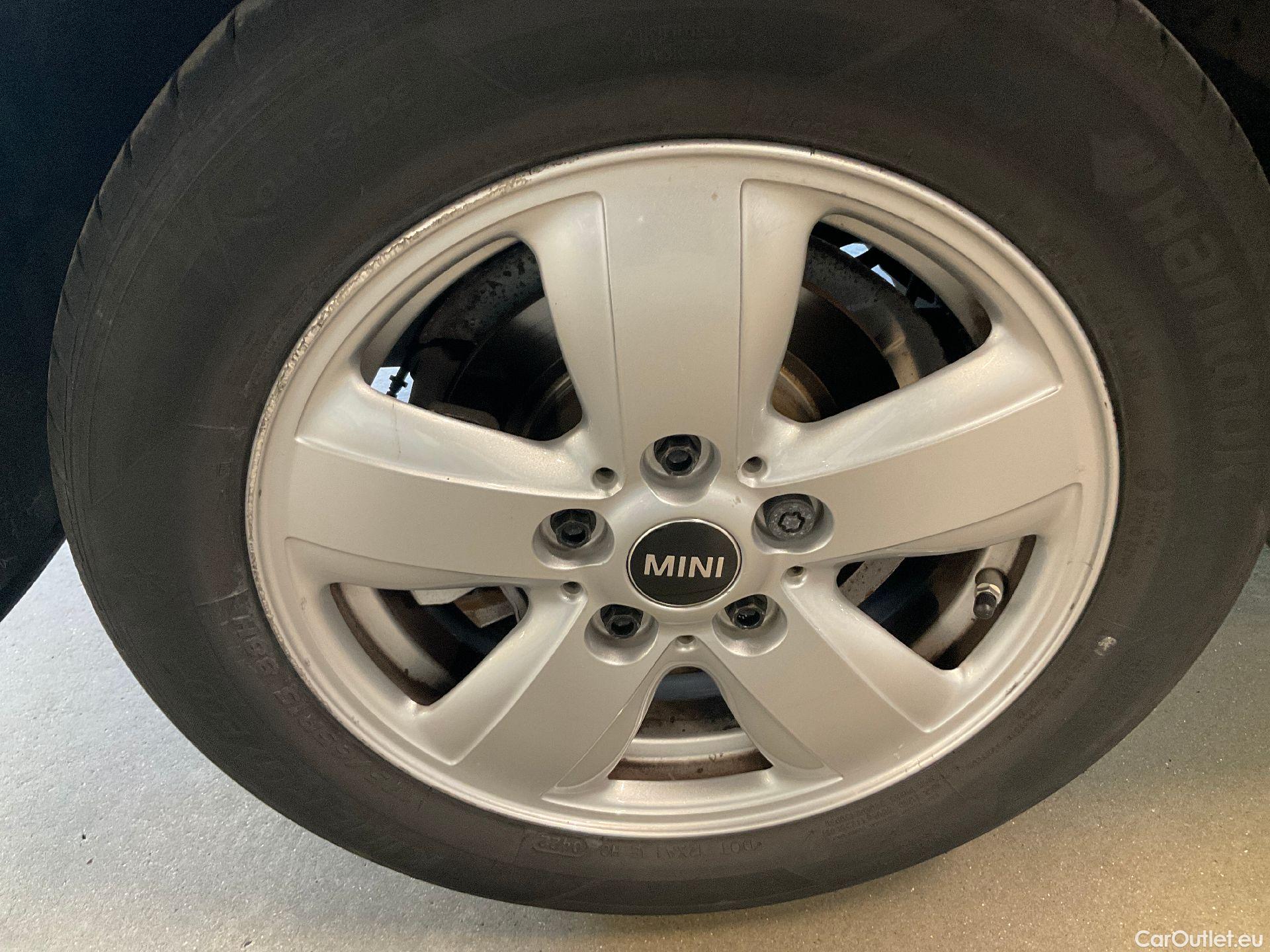  Mini  Cooper MINI, Mini 5d '14, Mini 5 door One Aut. 5d #32