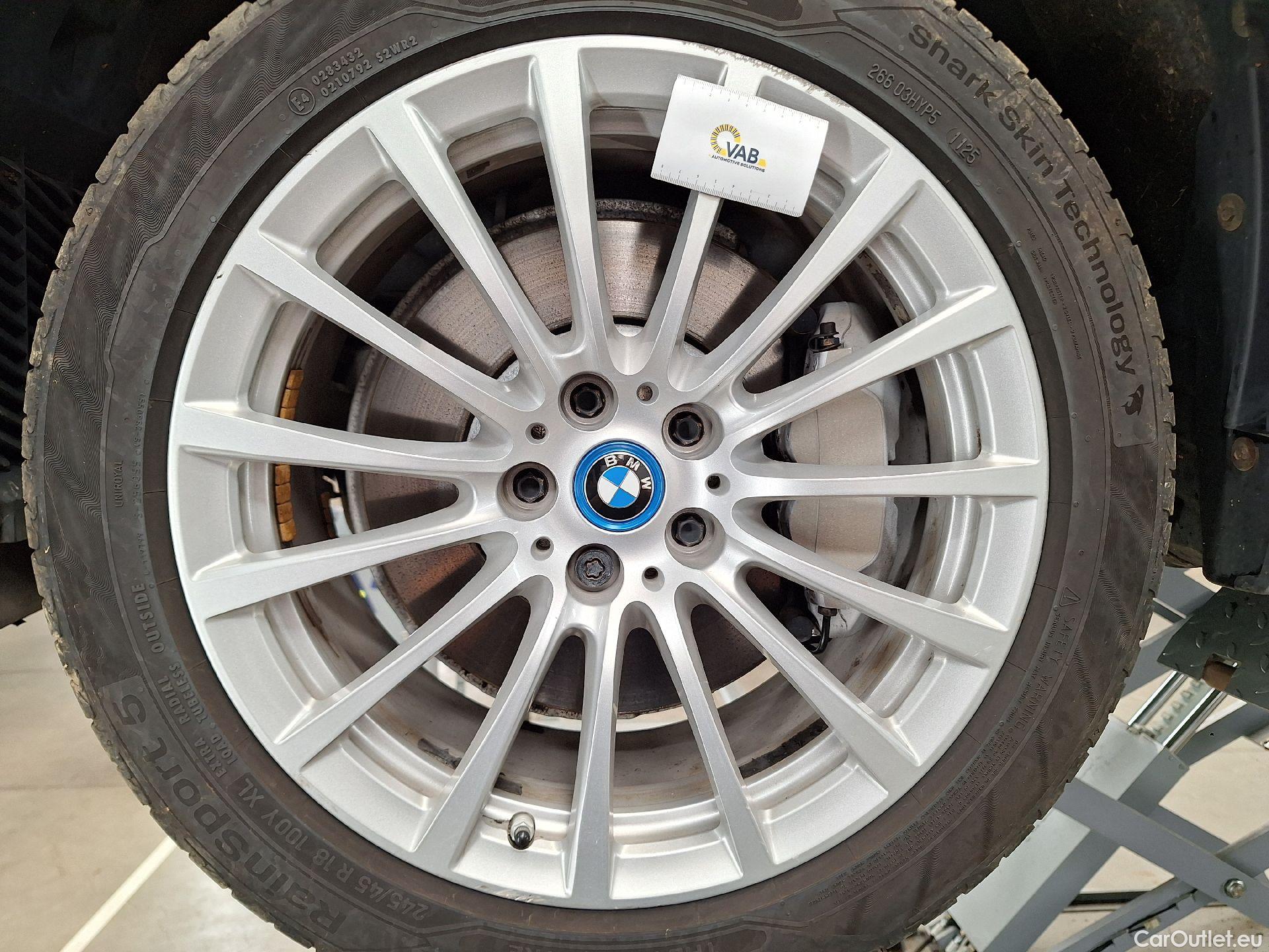  Bmw  Serie 5 BMW, 5-ser To FL'20 PHEV, 520e Touring 150kW Aut #22