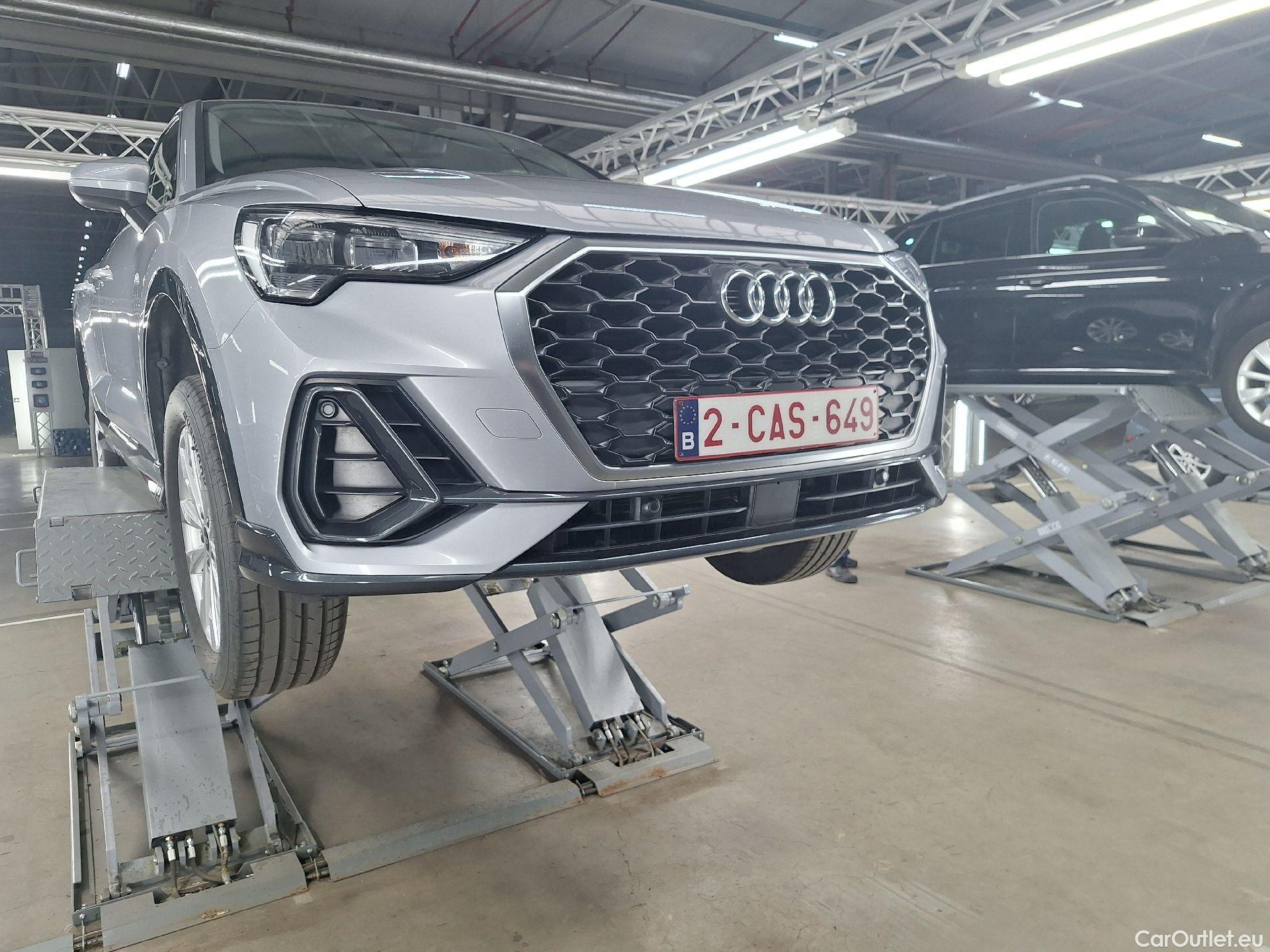  Audi  Q3 Audi,  SB '19,  SB 35 TDi 110kW Bu.Ed.A.Str #21