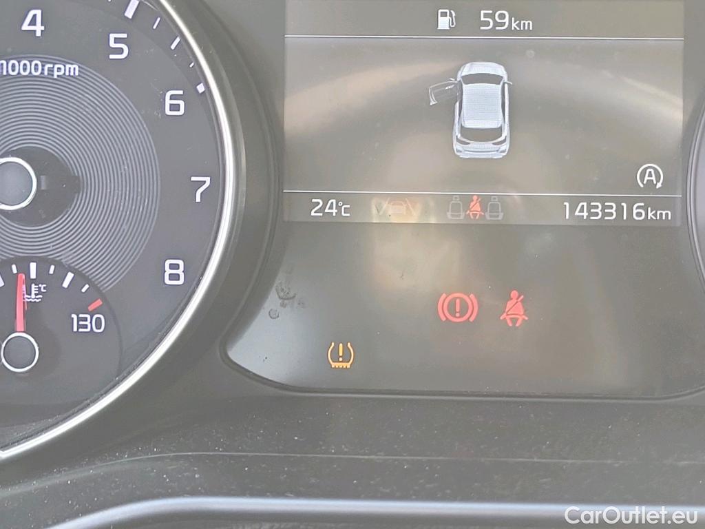  KIA  Cee'd KIA Ceed / 2021 / 5P / berlina con portón 1.0 T-GDi 74kW (100CV) Drive #15