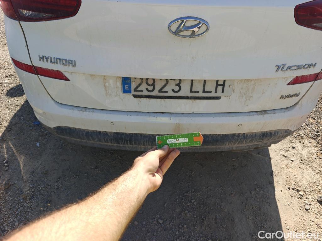  Hyundai  Tucson HYUNDAI  / 2018 / 5P / todoterreno 1.6 CRDI 85kW (116CV) 48V SLE 4X2(SP)(SL) #9
