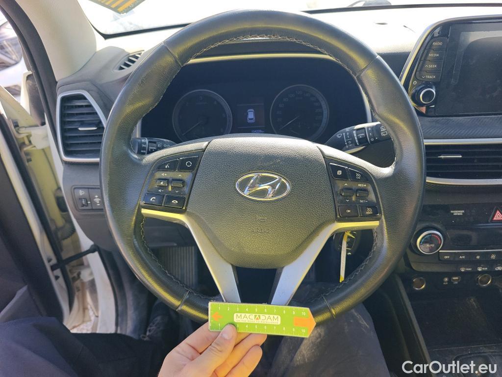  Hyundai  Tucson HYUNDAI  / 2018 / 5P / todoterreno 1.6 CRDI 85kW (116CV) 48V SLE 4X2(SP)(SL) #26