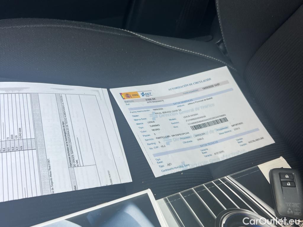  Lexus  NX LEXUS  / 2017 / 5P / todoterreno 2.5 300h Business Navigation 2WD #25