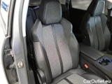  Peugeot  5008 PEUGEOT  / 2017 / 5P / SUV BLUEHDI 130 ALLURE EAT8 S/S AUT. #13