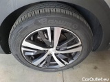  Peugeot  5008 PEUGEOT  / 2017 / 5P / SUV BLUEHDI 130 ALLURE EAT8 S/S AUT. #98
