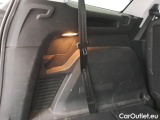  Peugeot  5008 PEUGEOT  / 2017 / 5P / SUV BLUEHDI 130 ALLURE EAT8 S/S AUT. #111