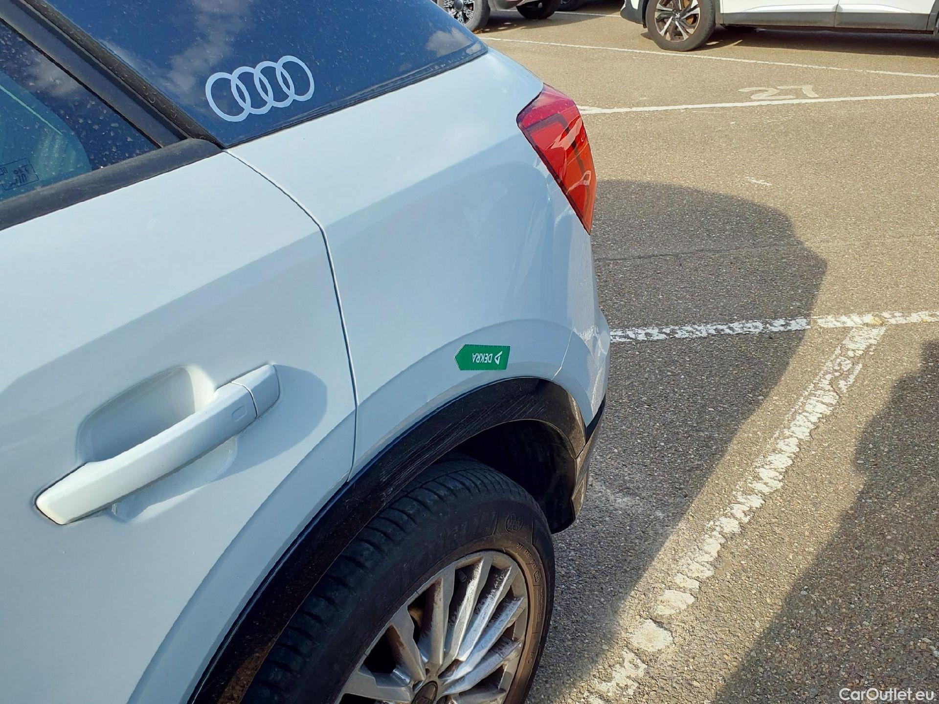  Audi  Q2 AUDI  / 2016 / 5P / todoterreno Design 30 TFSI 85kW (116CV) (AC) #9