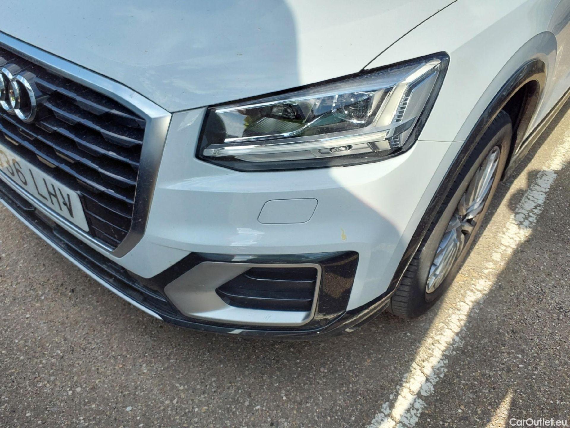  Audi  Q2 AUDI  / 2016 / 5P / todoterreno Design 30 TFSI 85kW (116CV) (AC) #32