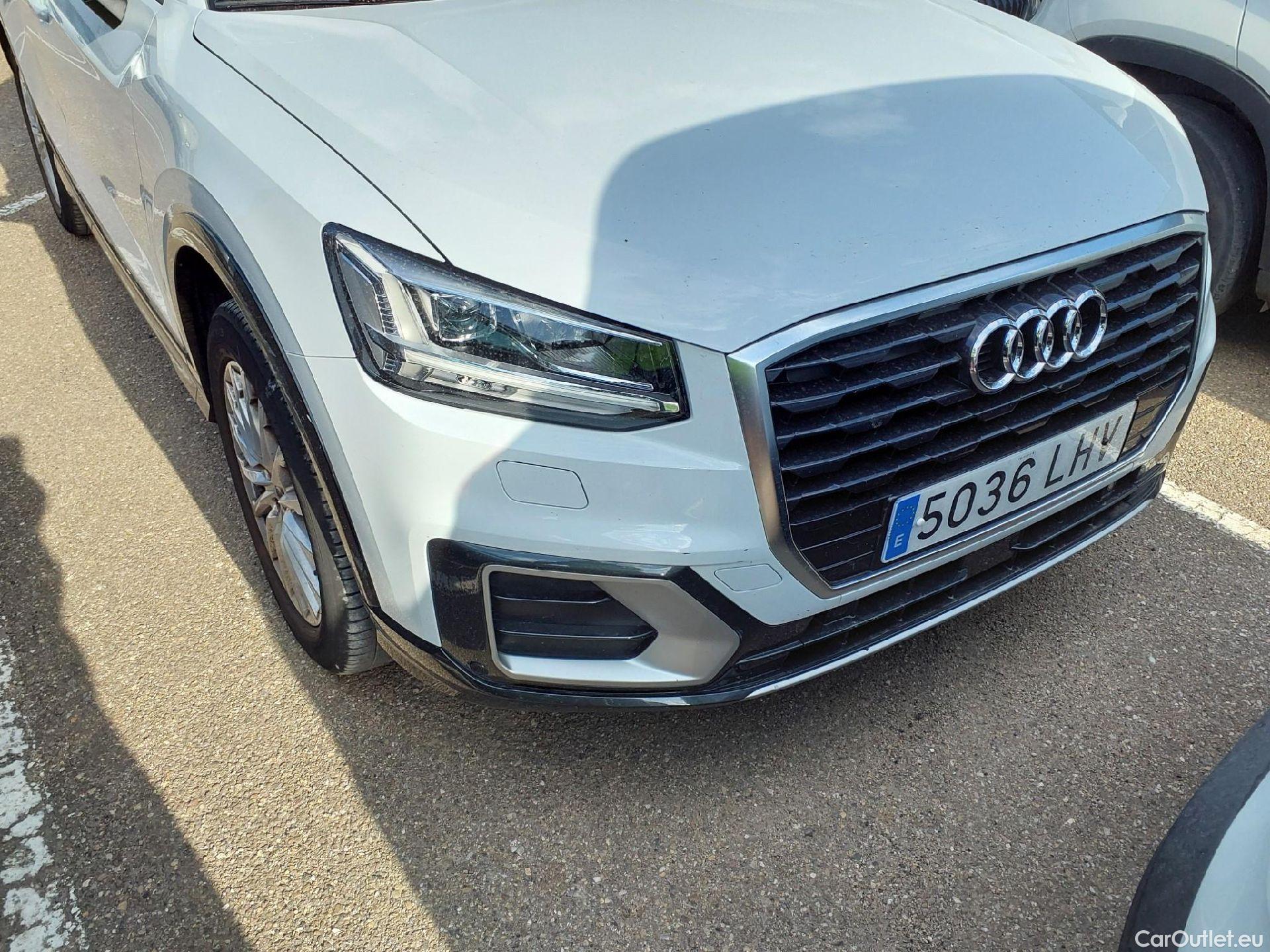  Audi  Q2 AUDI  / 2016 / 5P / todoterreno Design 30 TFSI 85kW (116CV) (AC) #31